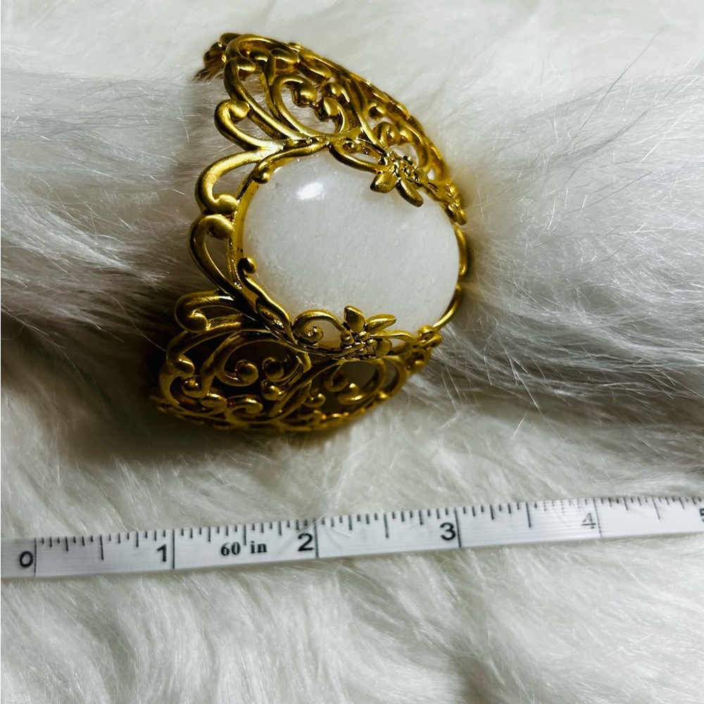 SHEILA FAJL Rare 18K Plated Brass Filigree and White Jade Cuff Bracelet - Picture 7 of 8